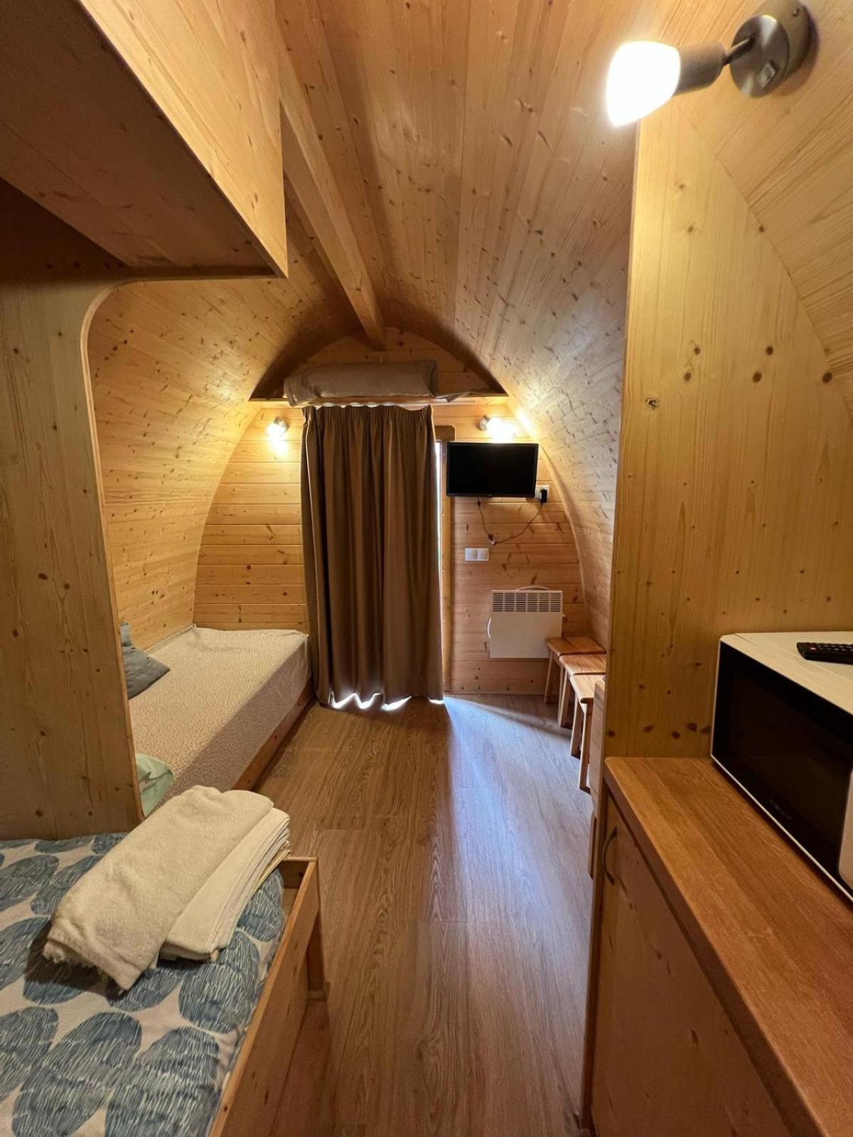 Teiraboa Base Camp Hotel Arzua Ngoại thất bức ảnh